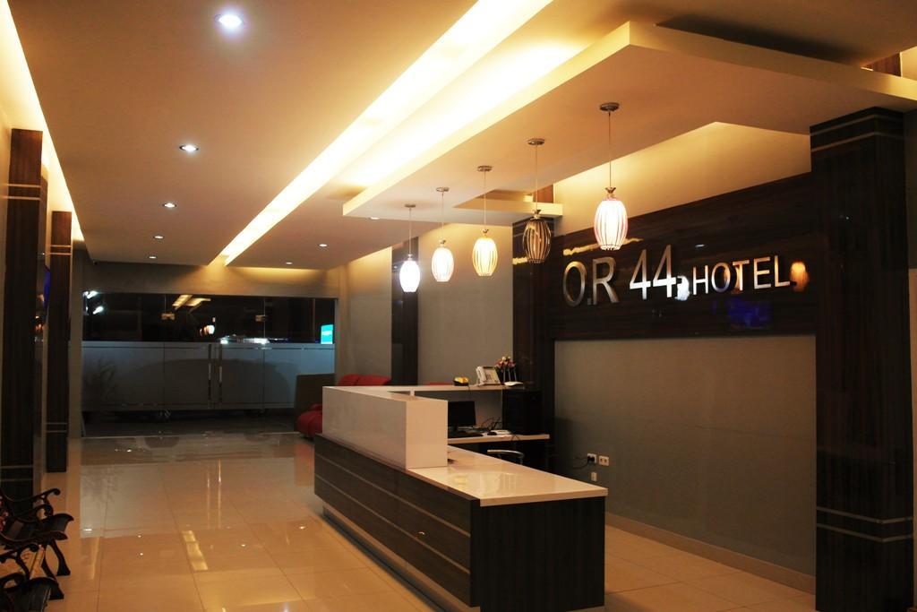 O.R 44 Hotel Бенгкулу Екстериор снимка